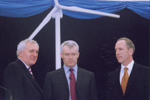(L) Taoiseach Bertie Ahearn (Irish Prime Minister), Dan O'Connor, GE Country Manager for Ireland, and Mark Little, Vice President, GE Energy click on the ceremonial switch to start the seven, GE 3.6 megawatt wind turbines for Arklow's Phase One on May 26, 2005. 